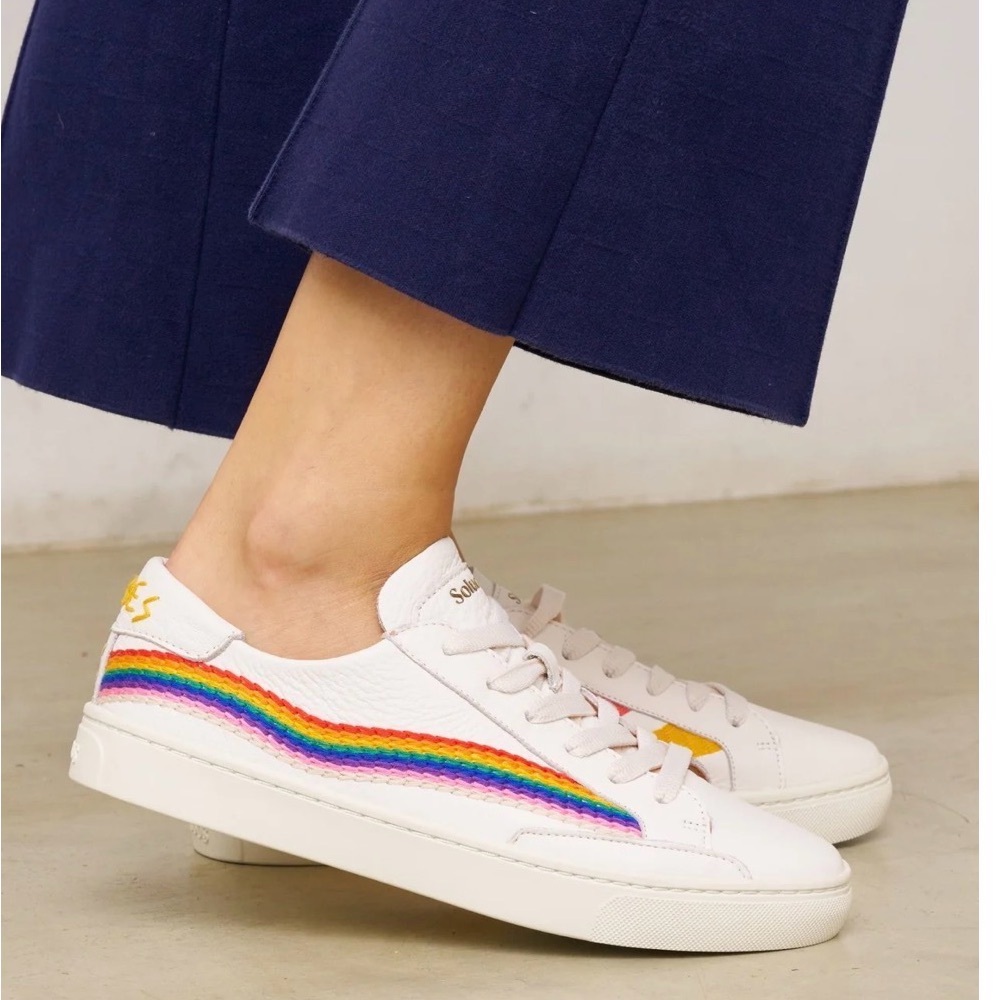Soludos Womens Good Vibes Rainbow Wave White Sneaker Shoes Size US 8